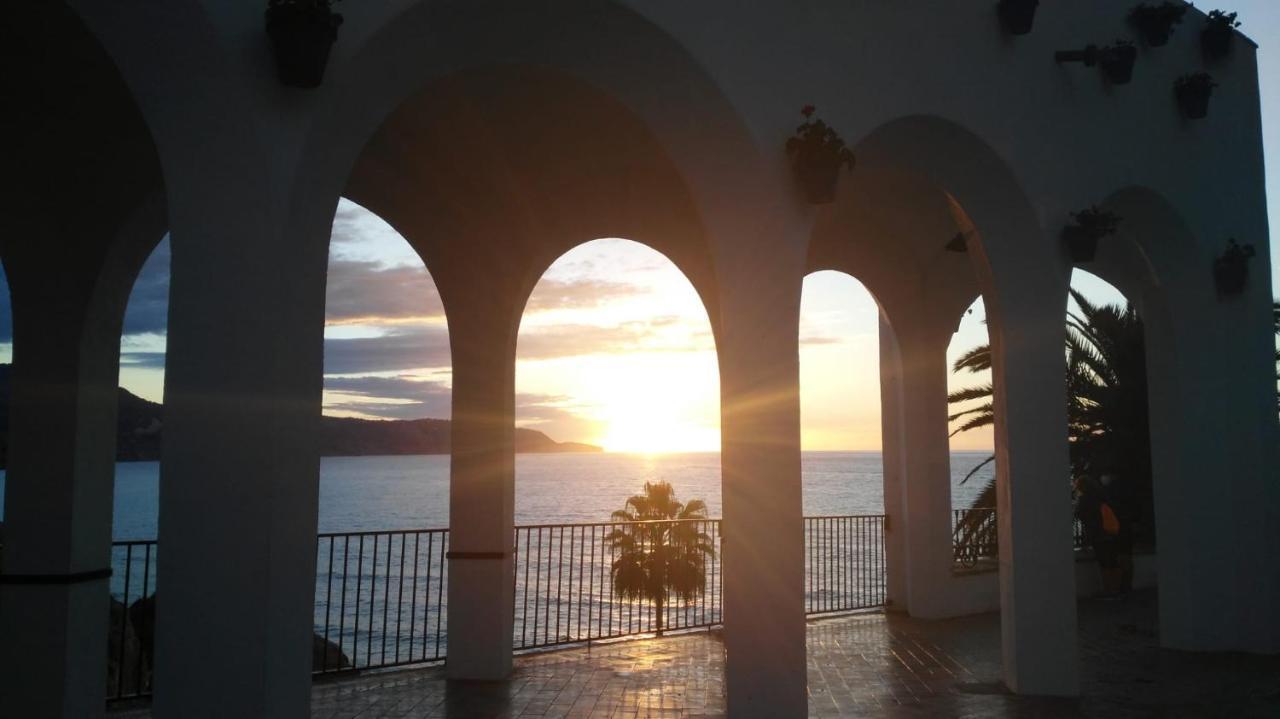 Acapulco Playa Beautiful Seaview Apartment Nerja Exterior photo
