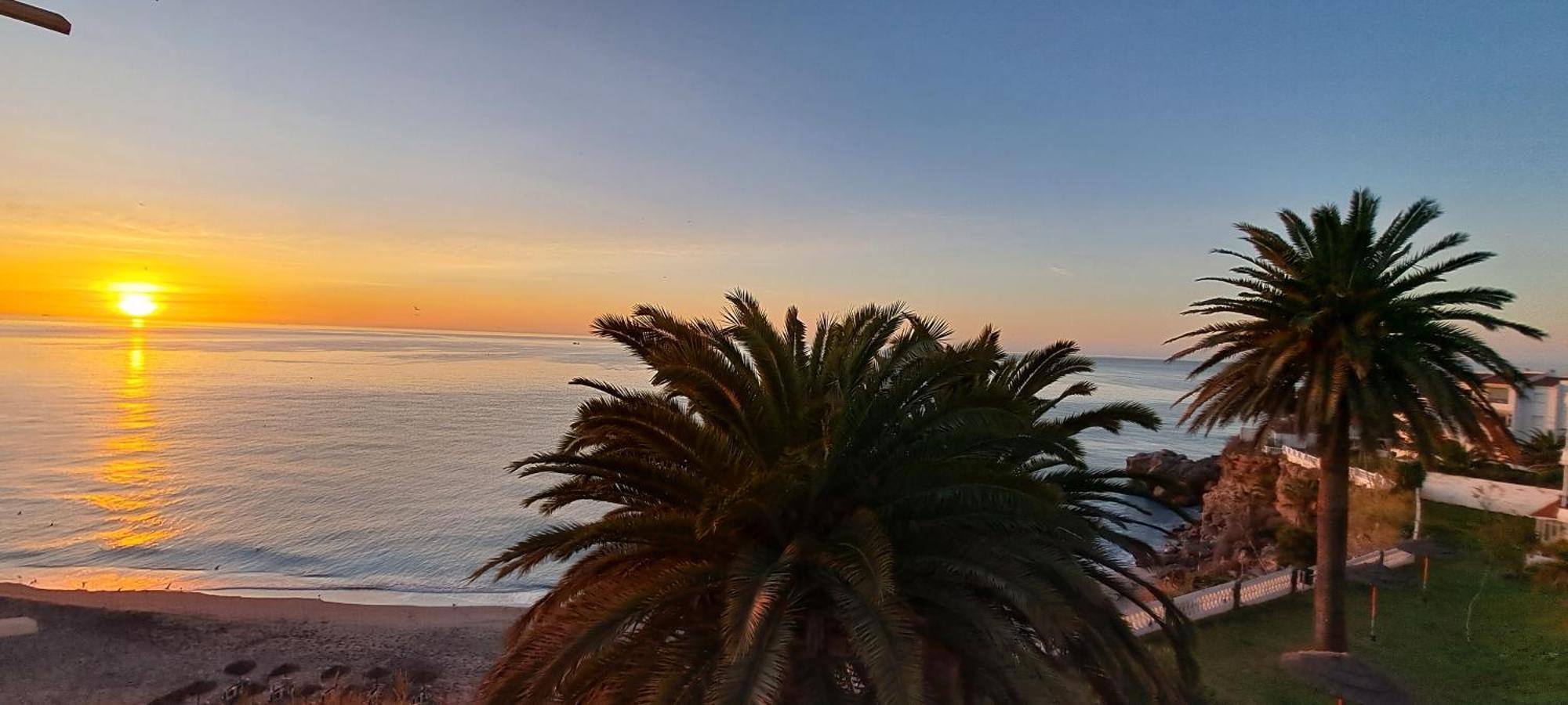 Acapulco Playa Beautiful Seaview Apartment Nerja Exterior photo